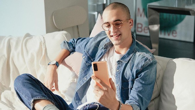 Pengecekan pajak kendaraan melalui WhatsApp dengan metode chat otomatis atau chatbot ini belum berlaku secara nasional.