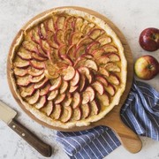 3 Dessert dengan Bahan Utama Buah Apel yang Mudah Dibuat