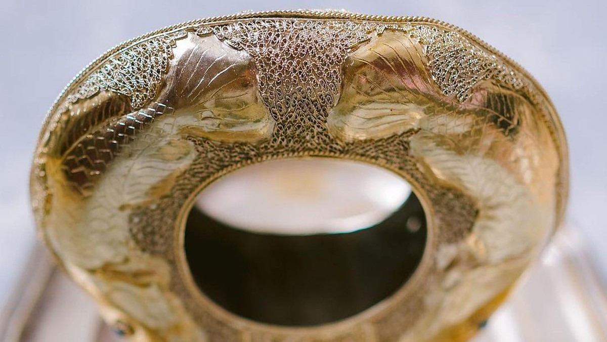 Aksesoris emas Nikita Willy