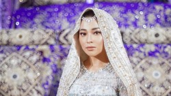 Intip 5 Aksesori Mewah Nikita Willy di Malam Bainai
