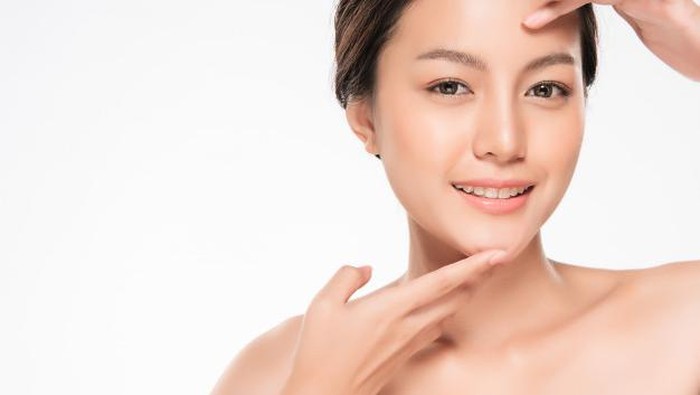 Alergi dengan Niacinamide? Ini Kandungan Alternatif Skincare untuk Mencerahkan Wajah