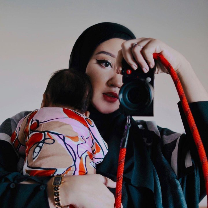 <p>Foto-foto Dian Pelangi dan sang putri tak pelak mengundang pujian dari netizen. (Foto: Instagram @dianpelangi)</p>