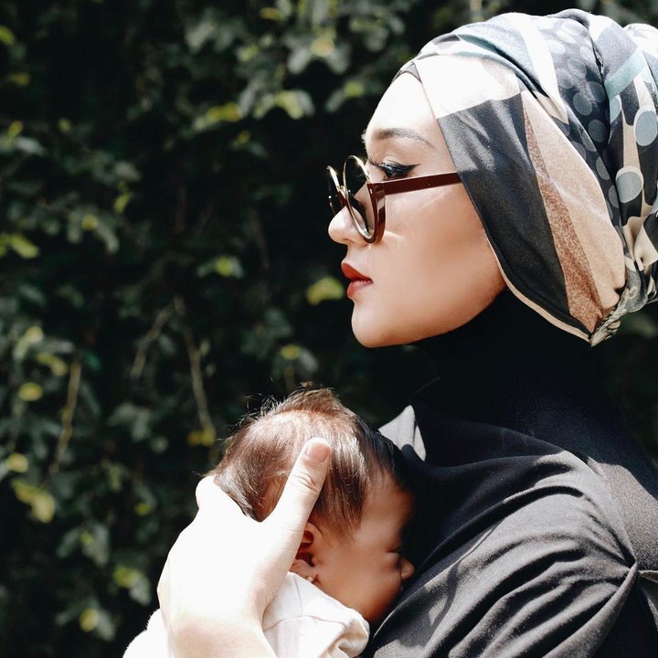 <p>Dian Pelangi melahirkan anak pertamanya pada 16 Agustus 2020. (Foto: Instagram @dianpelangi)</p>