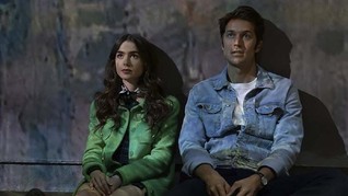 Emily in Paris: Menyoal Orang Prancis Enggan Bertutur Inggris