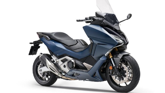 Forza 750 adalah versi GT dari skutik petualang X-ADV yang telah dikonfirmasi bakal dijual pada 2021 di Eropa.