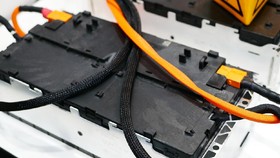 Sering Pakai Fast Charging, Kualitas Baterai Mobil Listrik Cepat Drop