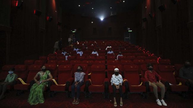 New Star Cineplex menunggu arahan pemerintah mengenai pengoperasian pada masa PSBB di seluruh provinsi di Pulau Jawa dan Bali selama 11-25 Januari 2021.