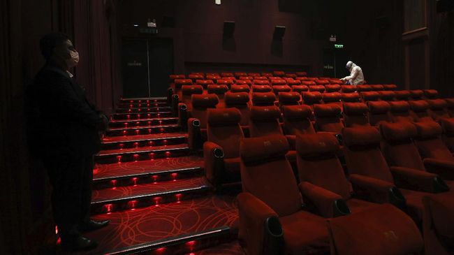 CJ CGV, jaringan bioskop terbesar di Korea Selatan, bekerja sama dengan platform gim konsol, AzitX, membuat layar untuk bermain gim.