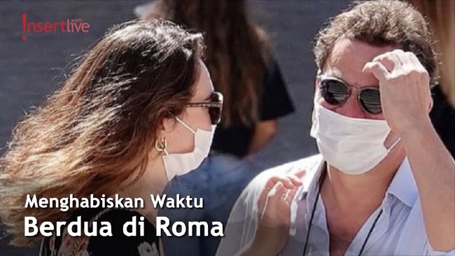 Putus dari Chris Evans, Lily James Pacari Aktor Beristri?