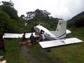 Landasan Licin, Pesawat Tersangkut Semak di Papua