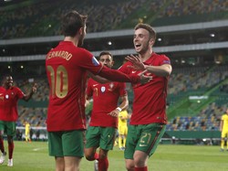 Ronaldo Absen, Portugal Tekuk Swedia 3-0