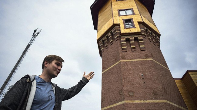 FOTO: Pria Rusia Ubah Menara Air Jadi 'Rumah Idaman'