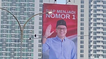 img-title Viral Gegara Baliho, Arief Muhammad Siap Umumkan Deklarasi