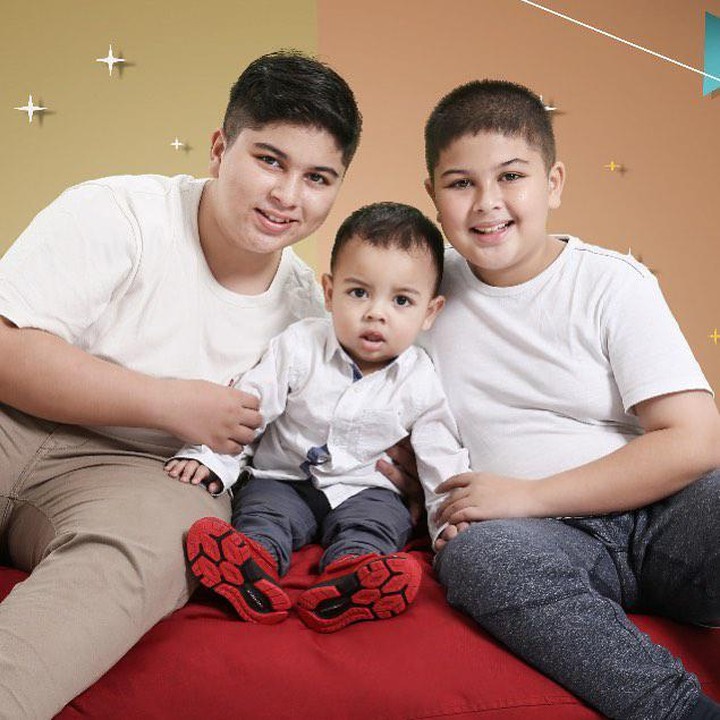 <p>Baim memiliki seorang kakak dan seorang adik. Lewat kakaknya, Akbar Khalil Alkatiri lah yang lebih dahulu menjadi artis cilik, membuat Baim terlibat di dunia akting. (Foto: Instagram @baimalkatiri)</p>