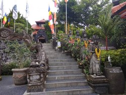 Bali Juga Punya Vihara