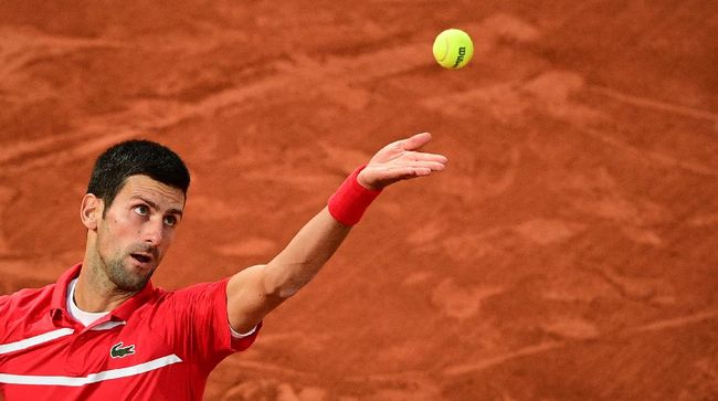 Petenis Novak Djokovic terancam absen di French Open Roland Garros 2022 setelah dideportasi Australia dan gagal tampil di Australia Open tahun ini.