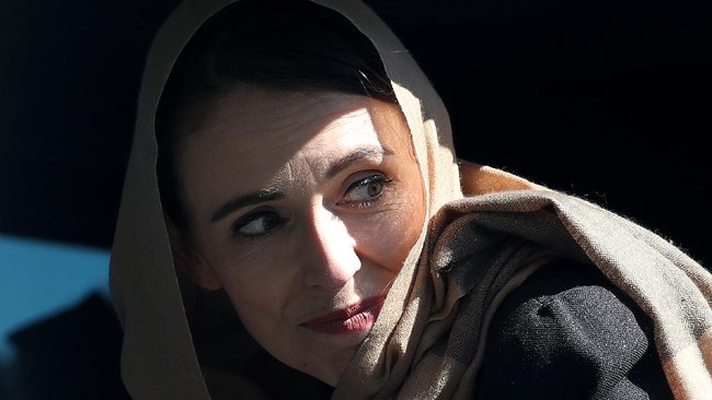 PM Selandia Baru Jacinda Ardern minta maaf kepada rakyat atas kegagalan negara mencegah penembakan dua masjid di Christchurch 2019 lalu.