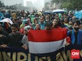 Massa Soekarno Muda Bakar Ban di Patung Kuda, BEM SI Waspada