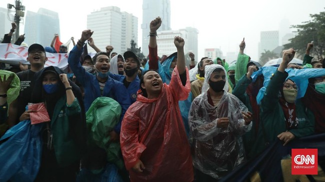 Tagar Jogja memanggil dan Mosi Tidak Percaya ramai sebagai bentuk protes Omnibus Law Citpaker dan momentum satu tahun Jokowi-Ma'ruf.