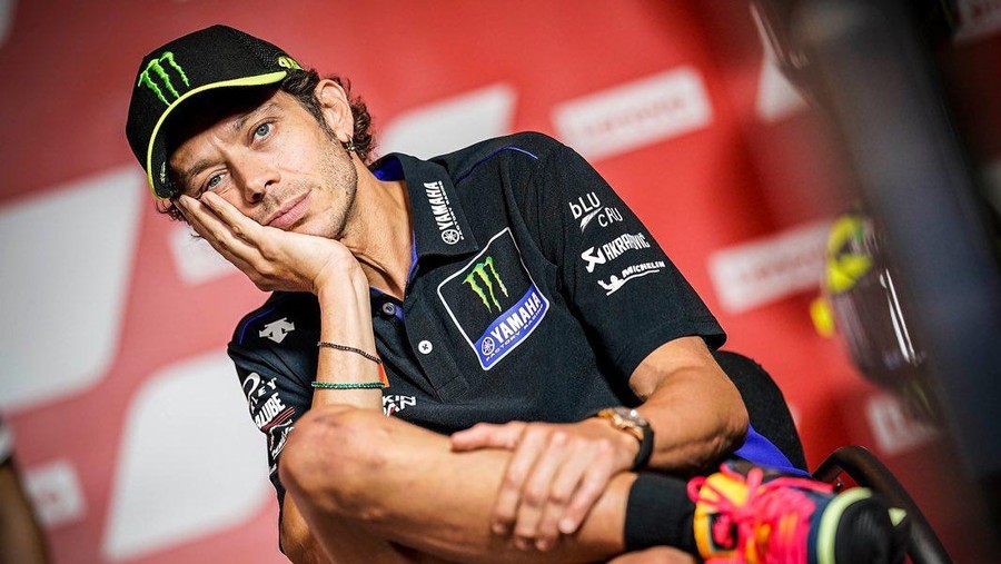 Positif Covid-19, Valentino Rossi Bakal Absen dari Arena Balap