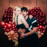 Joe Jonas dan Sophie Turner Dikabarkan Akan Bercerai, Apa Alasannya?