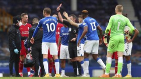 Everton vs Liverpool, Laga Paling Kotor di Liga Inggris