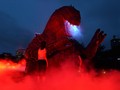 Melayang Masuk ke Mulut Godzilla di Taman Hiburan Jepang