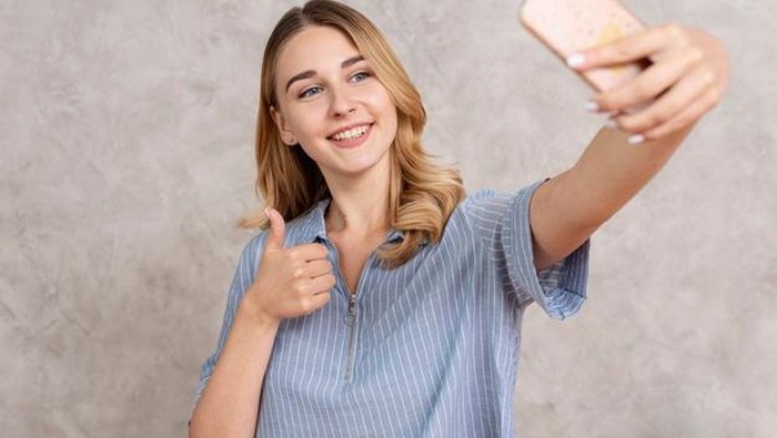 Mengenal Penyebab dan Dampak Bandwagon Effect, Fenomena Ikut-ikutan Tren yang Lagi Viral Mengenal Penyebab dan Dampak Bandwagon Effect, Fenomena Ikut-ikutan Tren yang Lagi Viral
