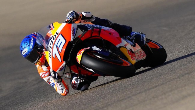 Pembalap Repsol Honda, Alex Marquez, selamat dari kecelakaan maut di kualifikasi MotoGP Valencia 2020 di Sirkuit Ricardo Tormo, Sabtu (14/11).