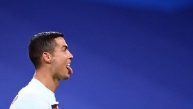 Juventus vs Barcelona, Ronaldo Bingung Masih Positif Corona