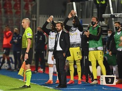 Juventus yang Ceroboh: Beri Lawan Penalti dan Kena Kartu Merah