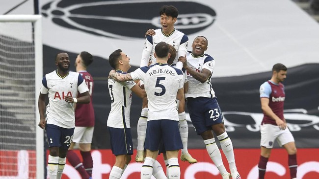 Tottenham Hotspur gagal menang usai diimbangi West Ham United 3-3 dalam laga pekan kelima Liga Inggris, Minggu (18/10).