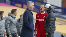 Pemain Liverpool Susah Tidur Usai Van Dijk Cedera