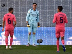Ciee... Real Madrid dan Barca Kalahnya Barengan