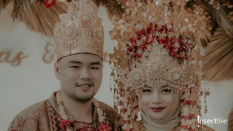 Barbie Larassati dan suami