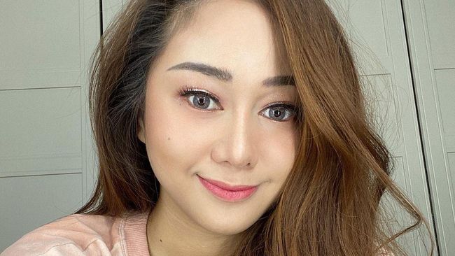 Tak Lagi Viral Kini Denise Chariesta Buat Heboh Joget Tanpa Bra Sengaja