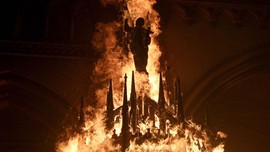Foto: Peringatan Gerakan Protes Chile, Gereja-gereja Dibakar