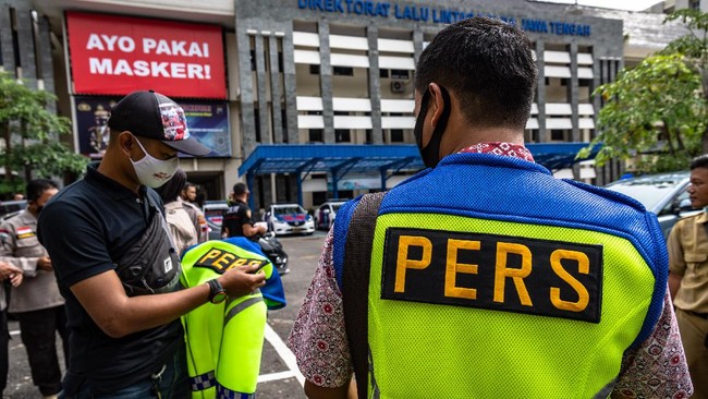 Aliansi Jurnalis Independen (AJI) Indonesia menolak Revisi Undang-undang Penyiaran karena dinilai mengancam kebebasan pers.