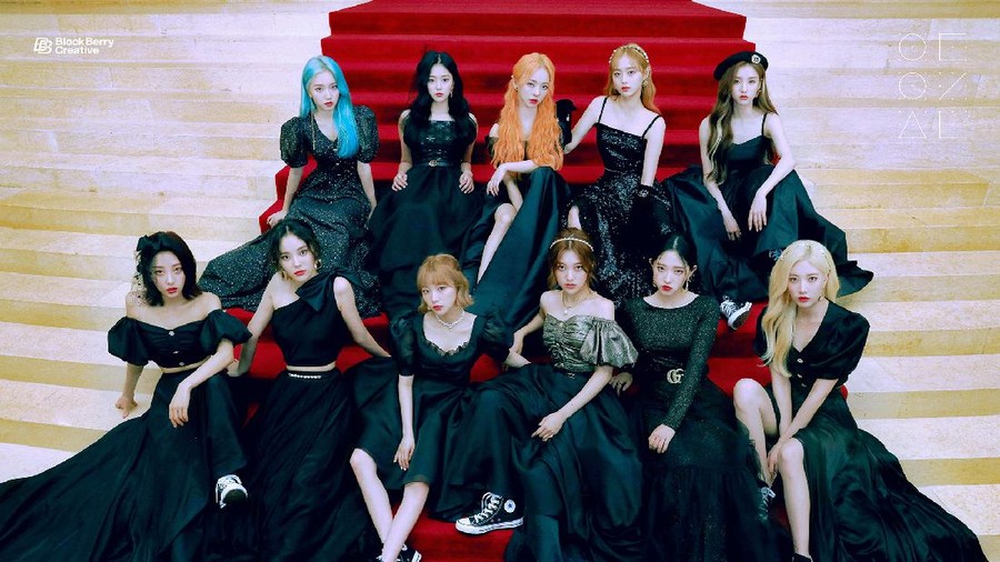 LOONA LOONA
