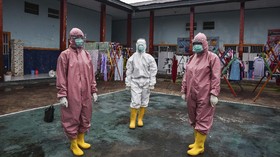 Rangkuman Covid: PPKM Darurat Bertambah, Nakes Berguguran
