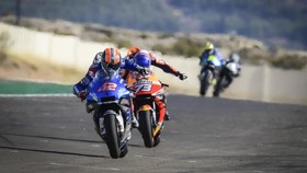 FOTO: Potret Terbaik Kemenangan Rins di MotoGP Aragon