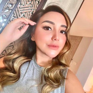 Salmafina Singgung Aib Taqy Malik Saat Asyik Berendam Minum Alkohol