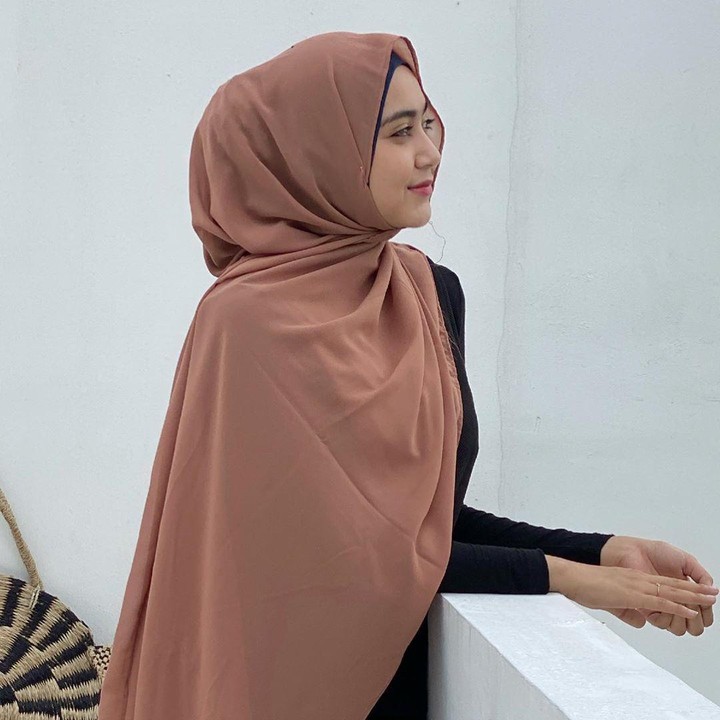 <p> Saat ini Sherel sedang dalam proses hijrah, Bunda. (Foto: Instagram @sherel_thalib)</p>