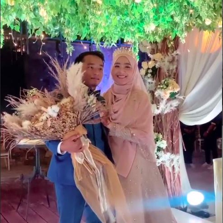 <p>Hafidz Taqy Malik baru saja meminang Sherel Thalib pada Minggu, (18/10/2020). (Foto: Instagram @bahanan93)</p>