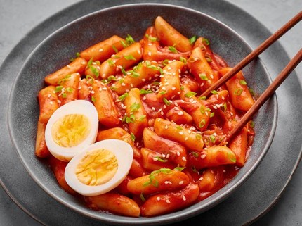 Resep Tteokbokki ala Korea dengan 100% Bahan Lokal, Dijamin Nikmat