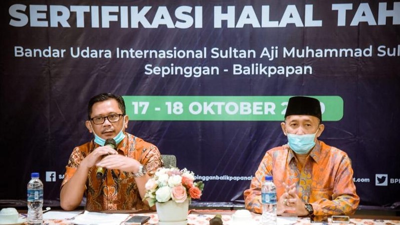 PT Angkasa Pura I Bandara Internasional Sultan Aji Muhammad Sulaiman Sepinggan Balikpapan gandeng lembaga MUI untuk pastikan kehalalan produk mitra binaan.