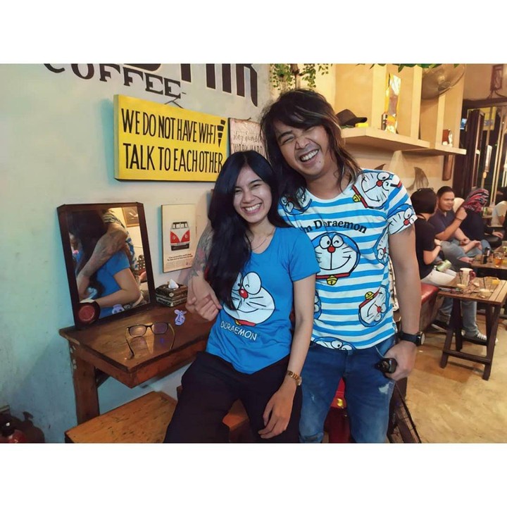 <p>Tak cuma Bojes yang berbakat di bidang musik, Rida ternyata juga jago menyanyi lho. (Foto: Instagram @ridabeaugeste)</p>