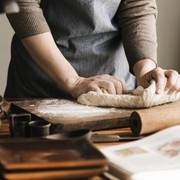 Mau Coba Baking? Beragam Kue Panggang Ini Bisa Kamu Coba