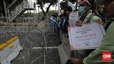 FOTO: Demo Omnibus Law, Kado Satu Tahun Jokowi-Ma'ruf Demonstrasi menolak Omnibus Law Cipta Kerja berlangsung di Jakarta pada 20 Oktober 2020, bertepatan hari peringatan satu tahun kepemimpinan Jokowi-Ma'ruf.