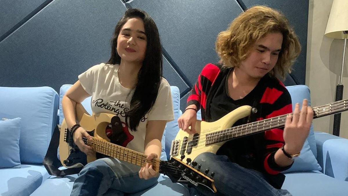 Disebut Pacaran&comma; Ini 6 Foto Mesra Tissa Biani dan Dul Jaelani